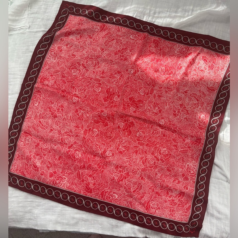 Robinson Golluber red vintage scarf made in Japan#686